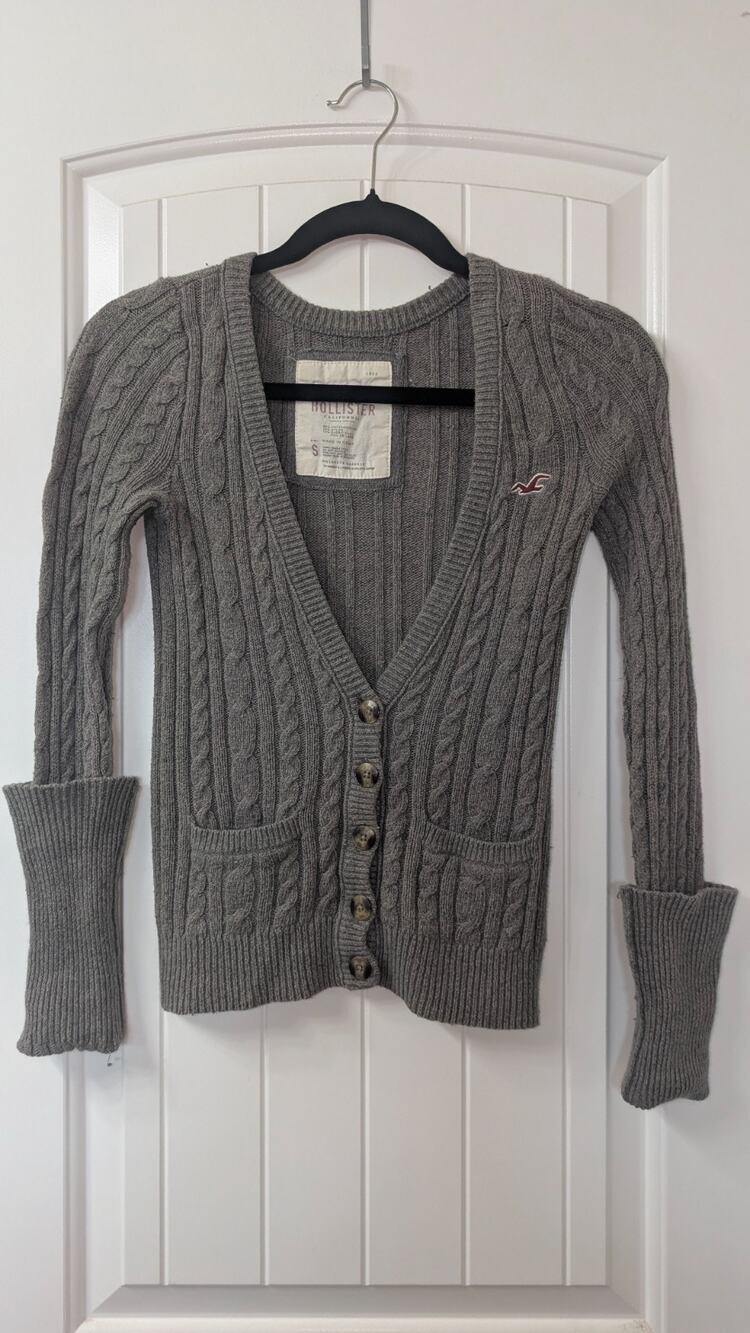 Vintage Y2K Hollister Cardigan Sweater With Pockets Charcoal Grey Cable Knit XS